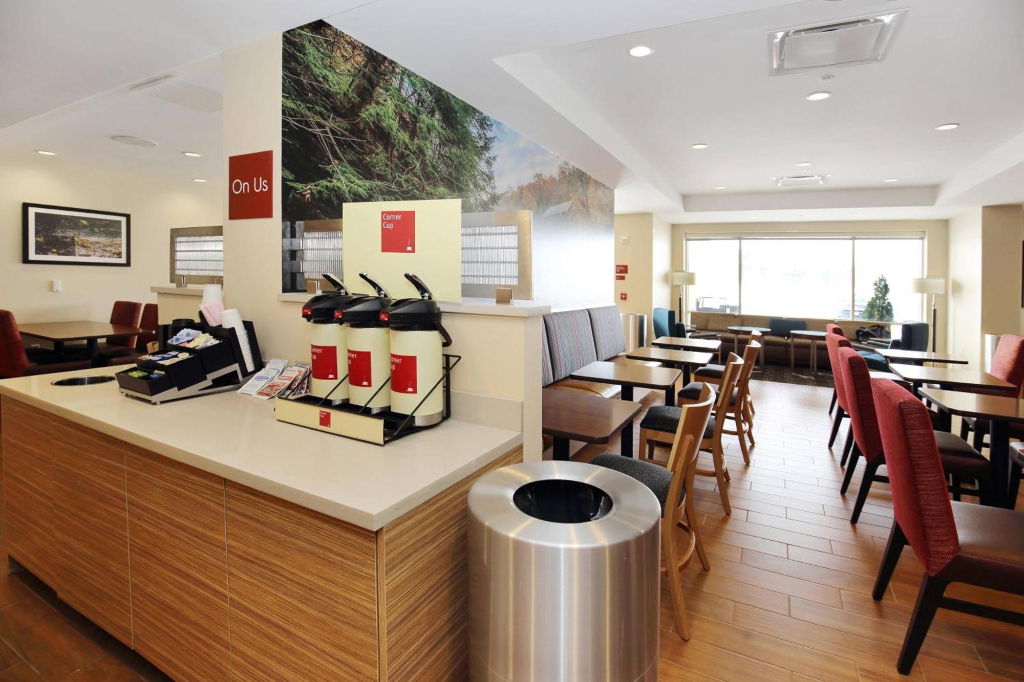 默瑟县格罗夫城/奥特莱斯万豪广场套房酒店 外观 照片